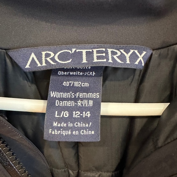 Arc'teryx Fission SV Winter Jacket - Picture 5 of 12